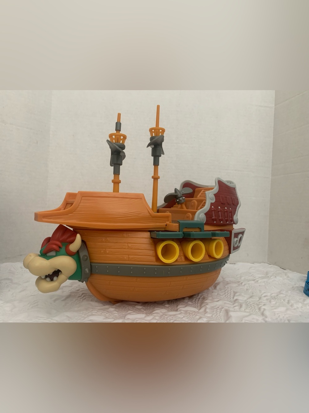 Nintendo Super Mario Bros. Bowser’s Deluxe Airship Action Figure Playset Only